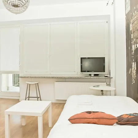 Goodnight Krucza 19 * Warsaw